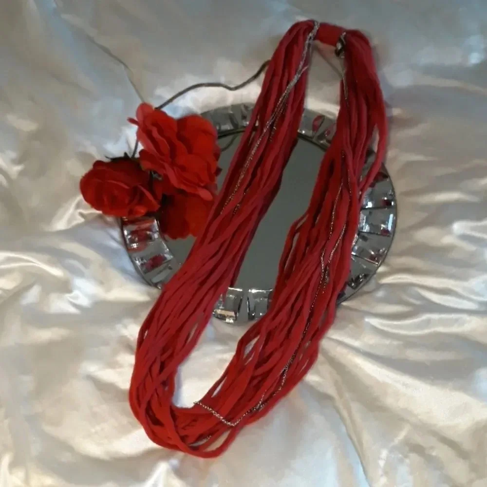 SAAKO RED MULTILAYER SCARF